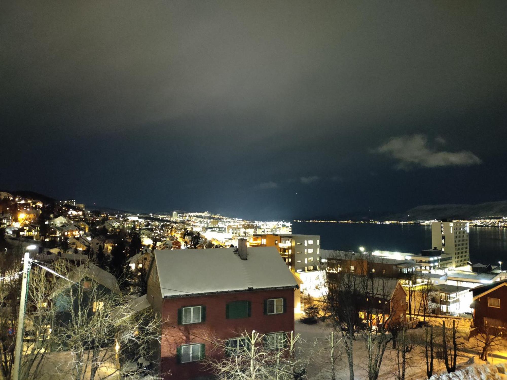 Central Apartament (Adults Only) Tromsø Exteriör bild